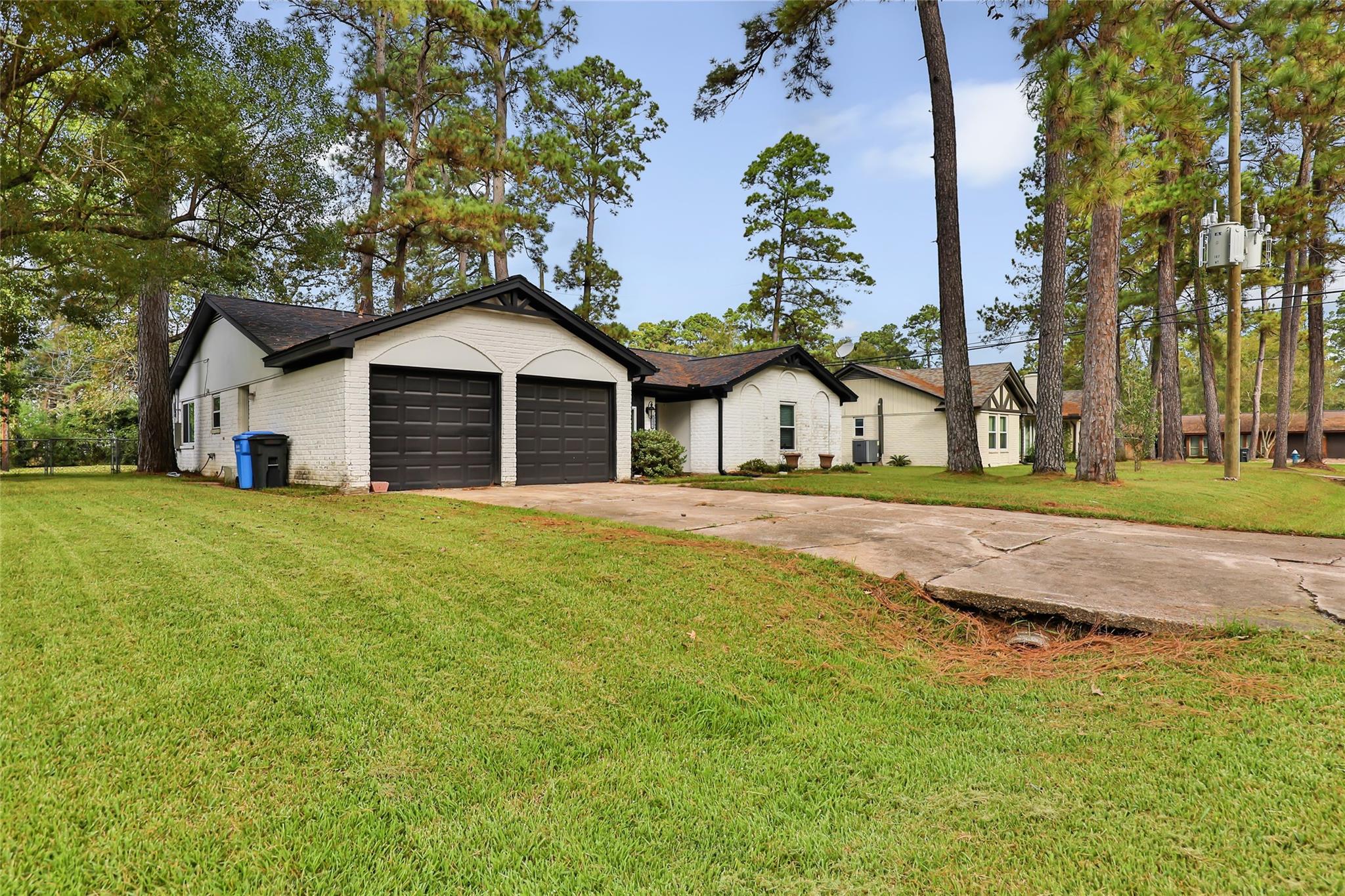 20906 Flaming Arrow Trail