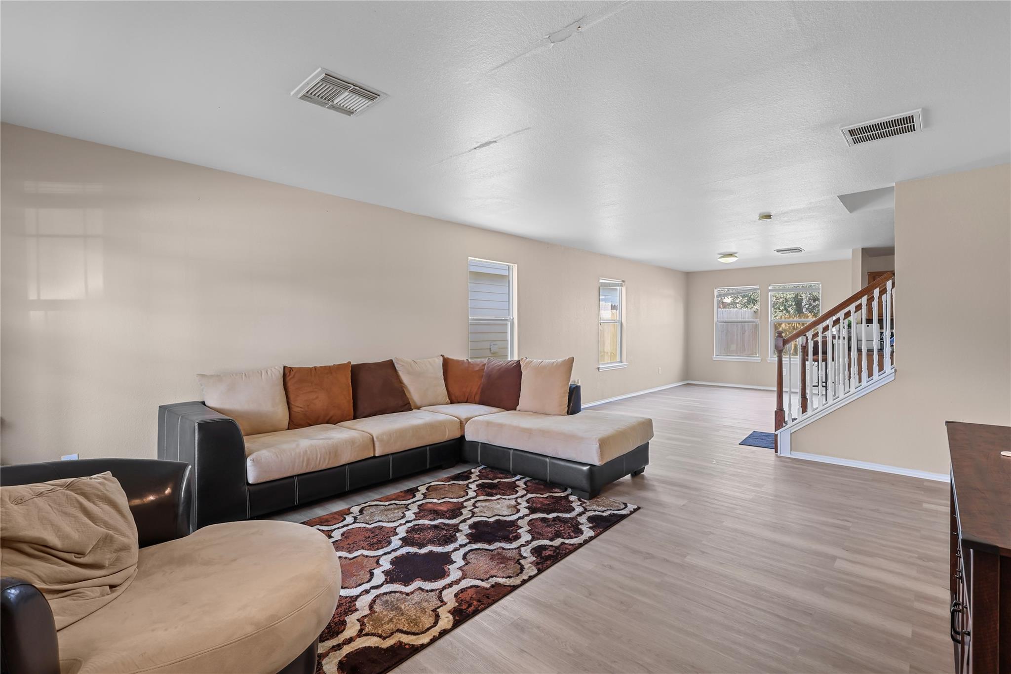 20806 Baronsledge Lane