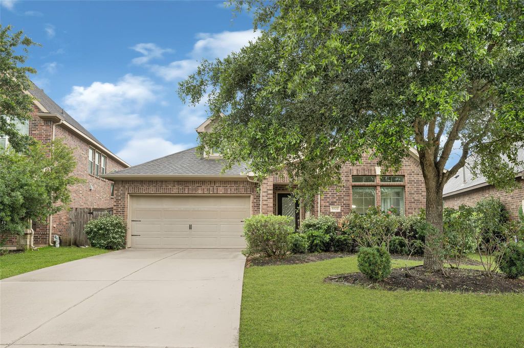 Photo of 5522 Little Creek Court, Fulshear, TX 77441 (MLS # 13088150)