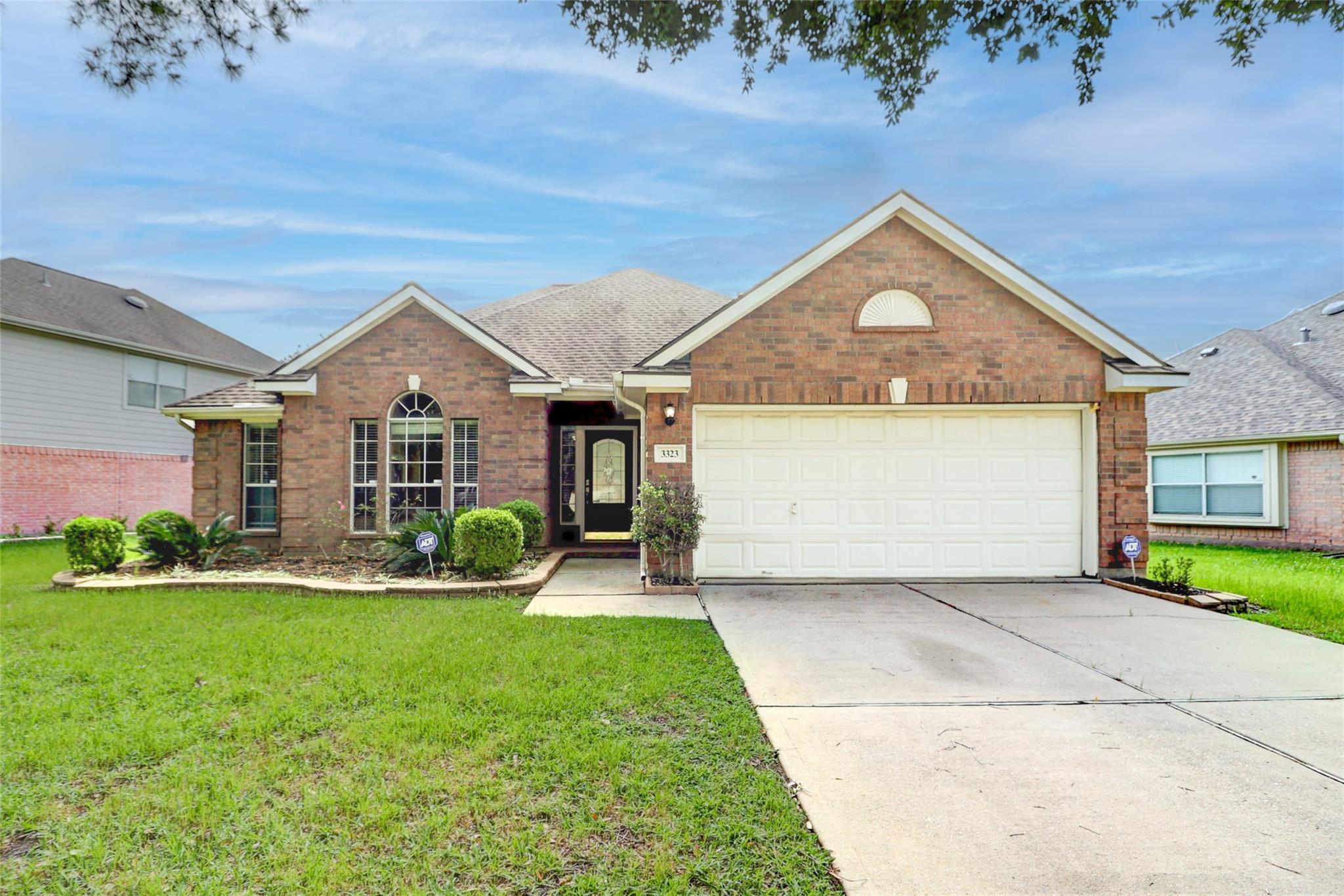 3323 Pioneer Bend Lane