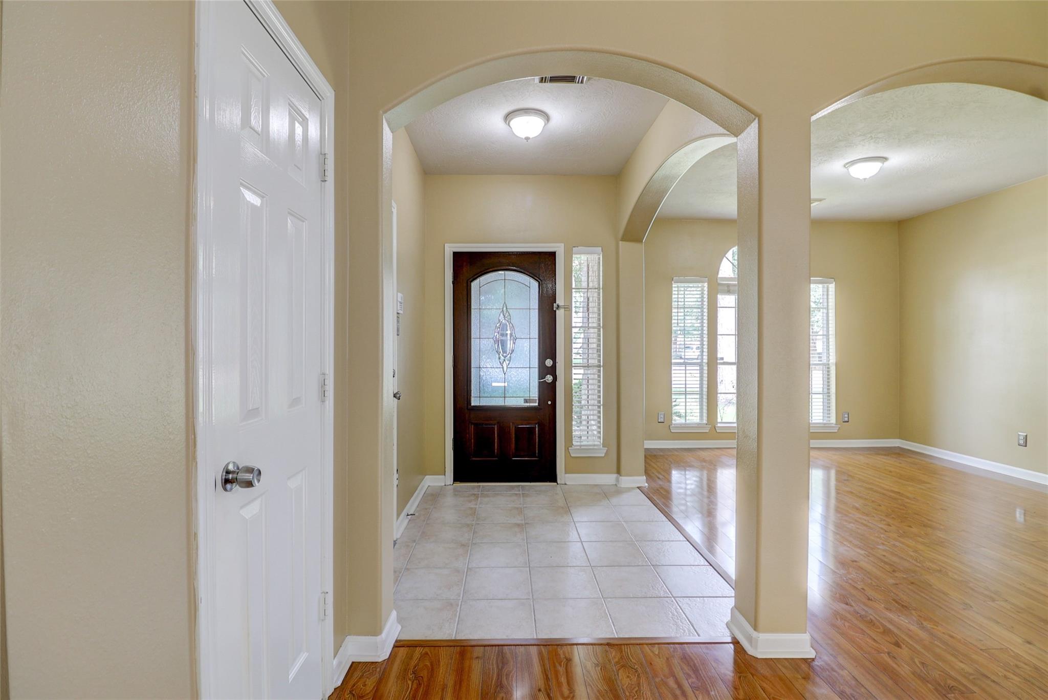 3323 Pioneer Bend Lane