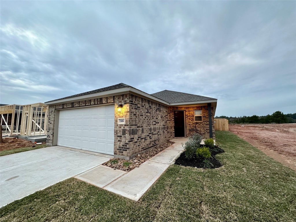 Photo of 506 Dalloway Street, Montgomery, TX 77316 (MLS # 68327241)