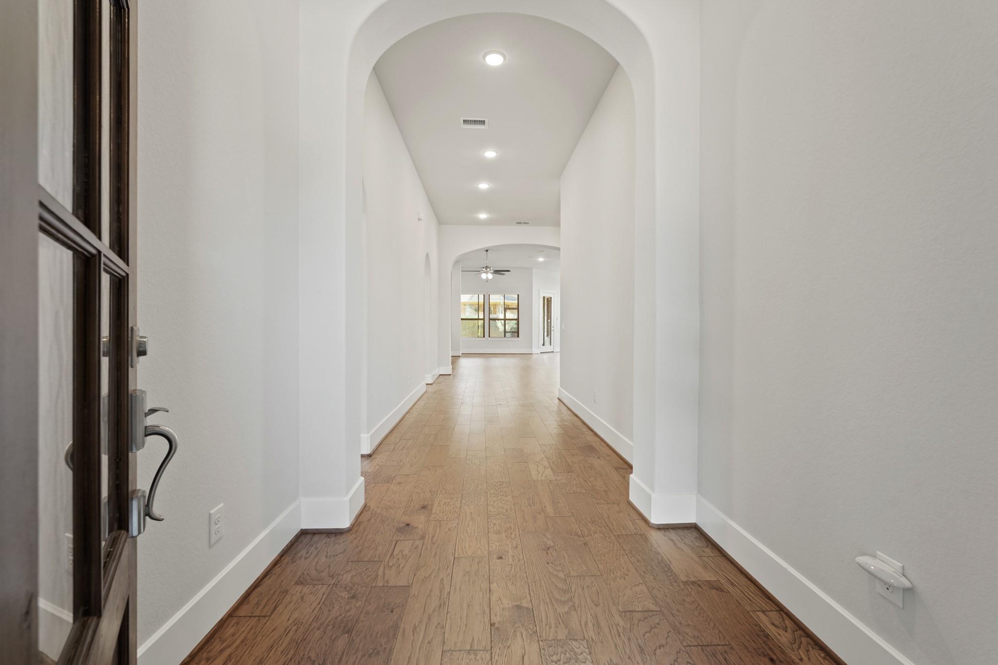 5610 Crescent Ridge Court