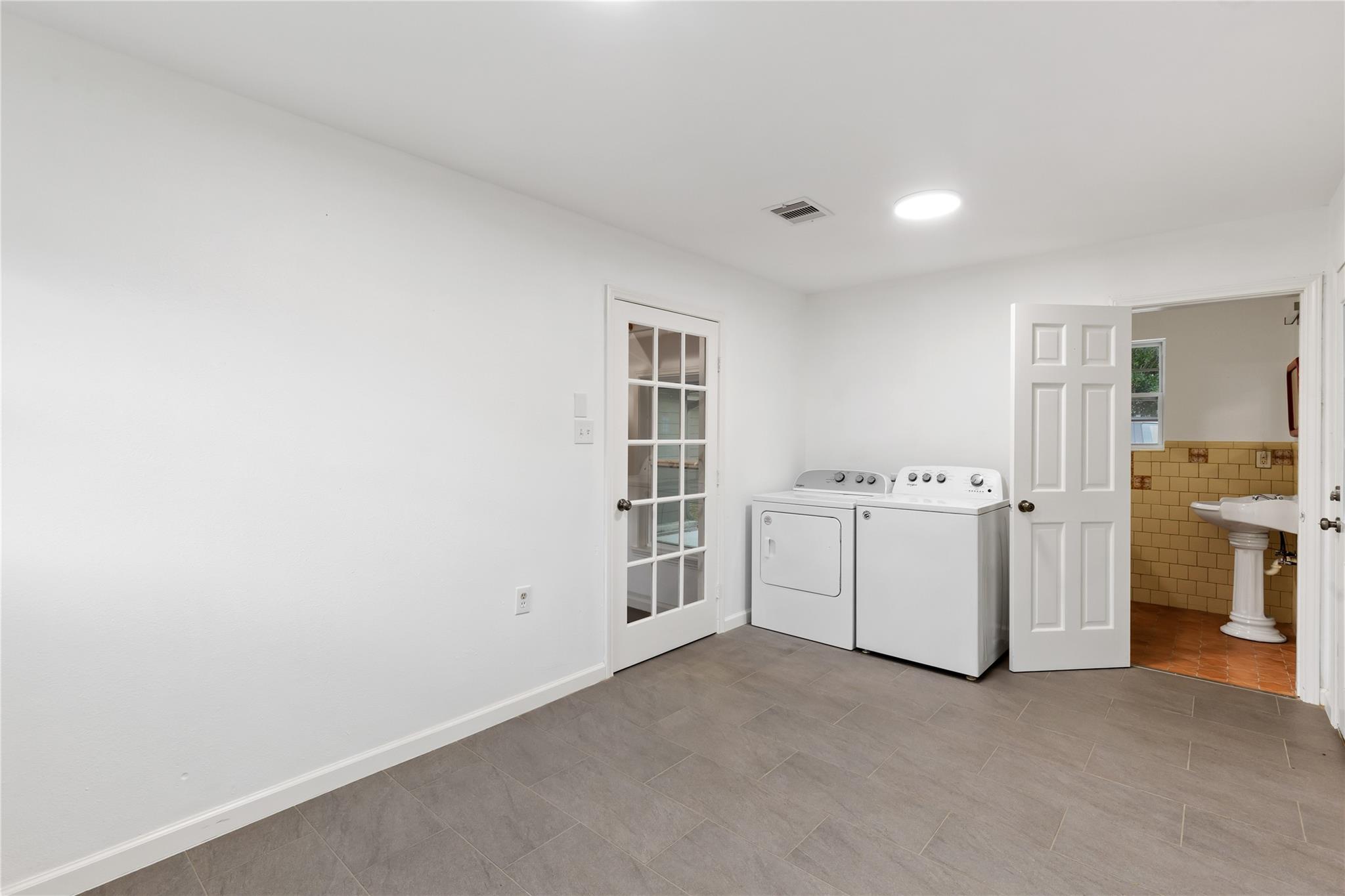 1422 Hewitt Drive