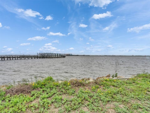 Vacant Land For Sale - 8415 Teichman Road<br/> Galveston County, Galveston, TX 77554