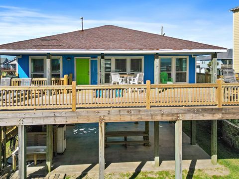Photo of 2592 Whitecap, Crystal Beach, TX 77650 (MLS # 84900892)