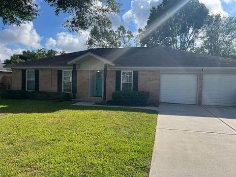 Photo of 5407 Bayou, Dickinson, TX 77539 (MLS # 35139082)