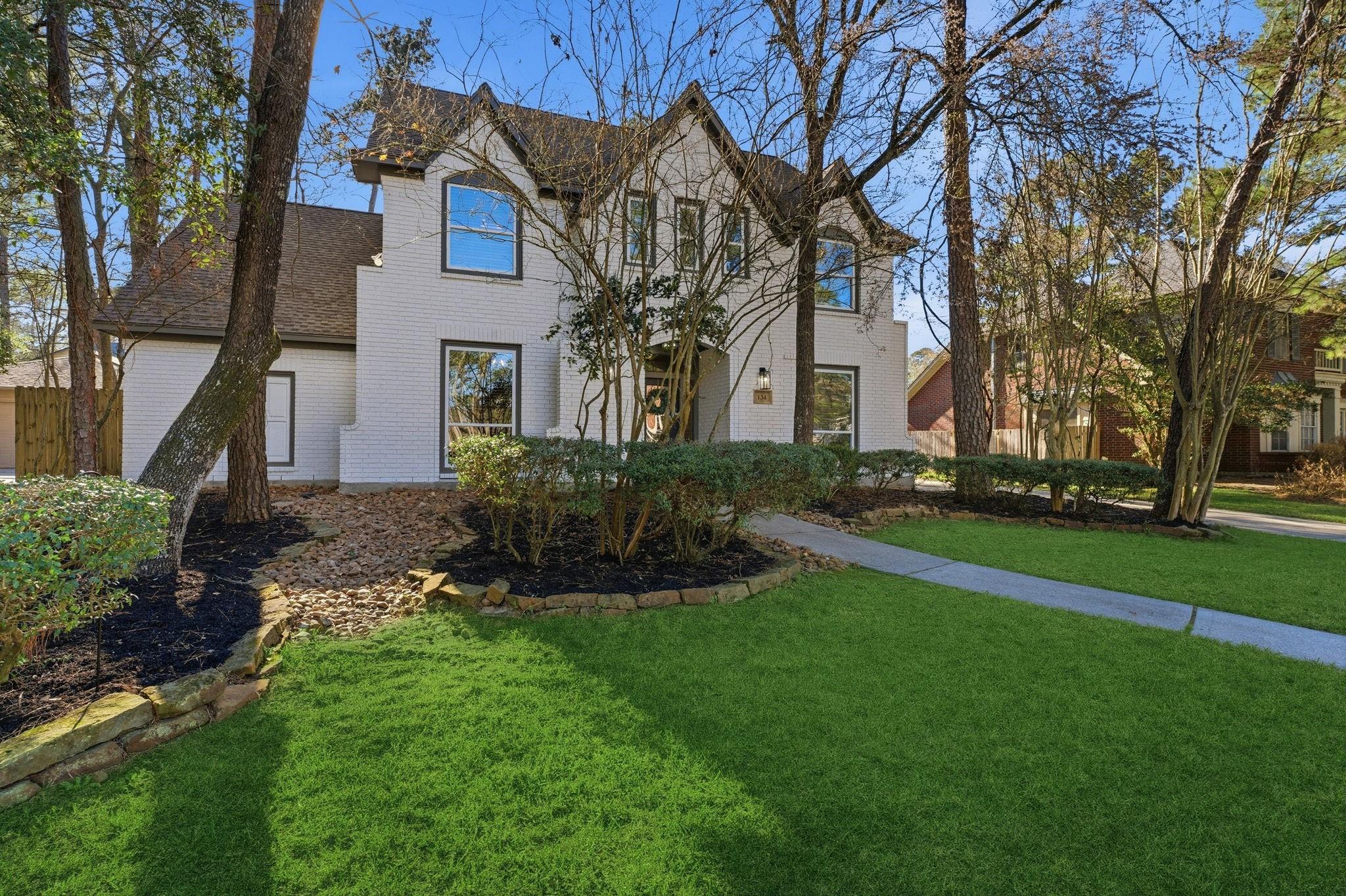 134 Quiet Oak Circle