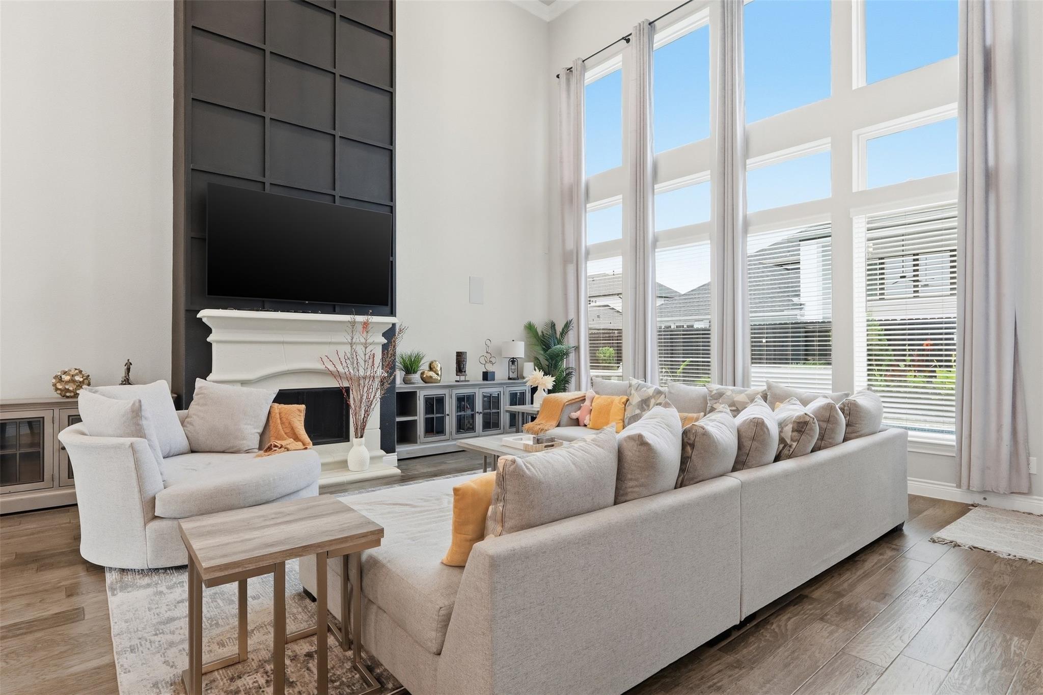 11219 Hillside Knoll Lane
