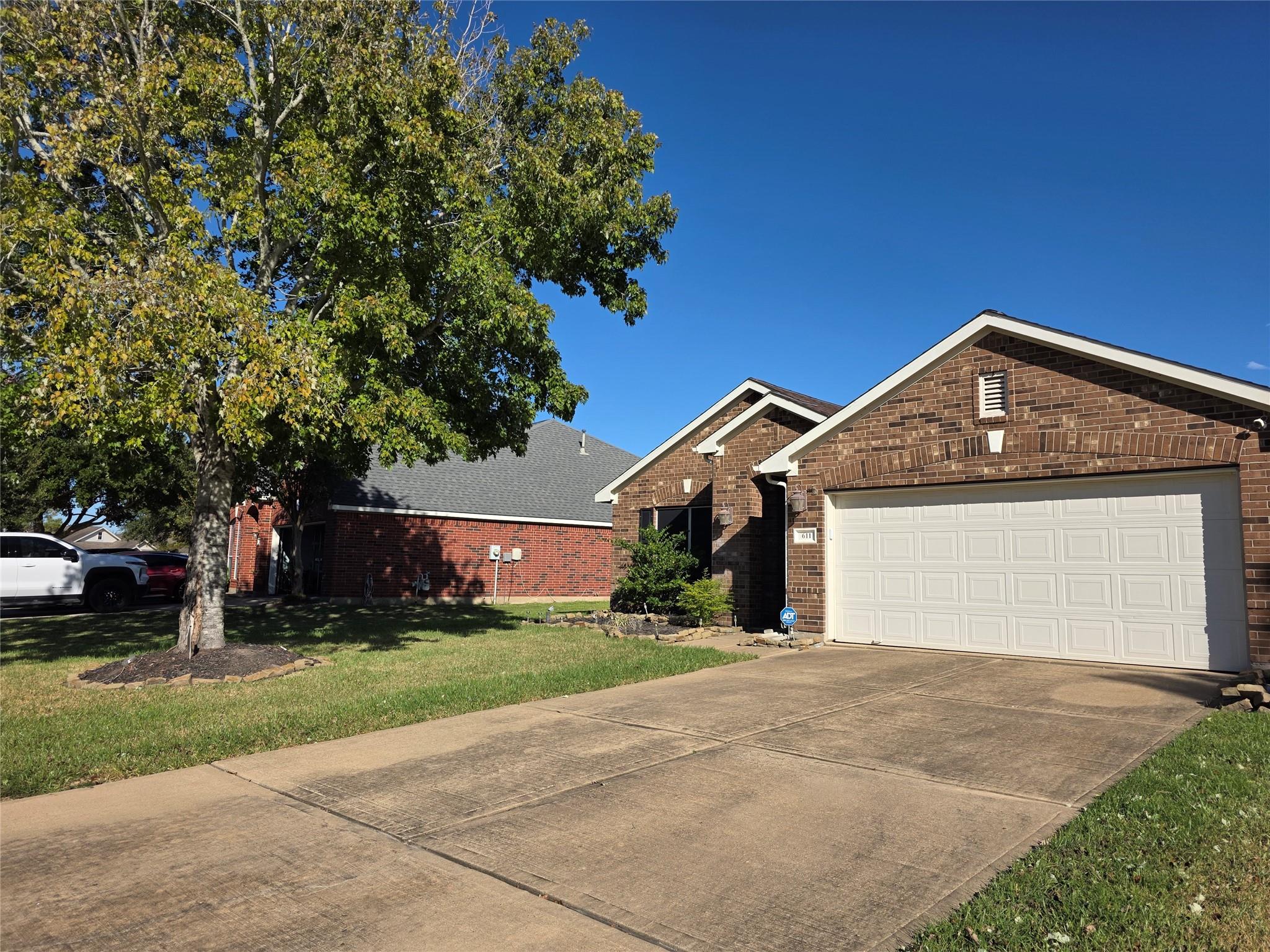 611 Arbor Green Lane