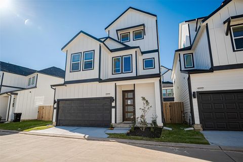 Photo of 8926 Grovner Place, Houston, TX 77055 (MLS # 33392819)