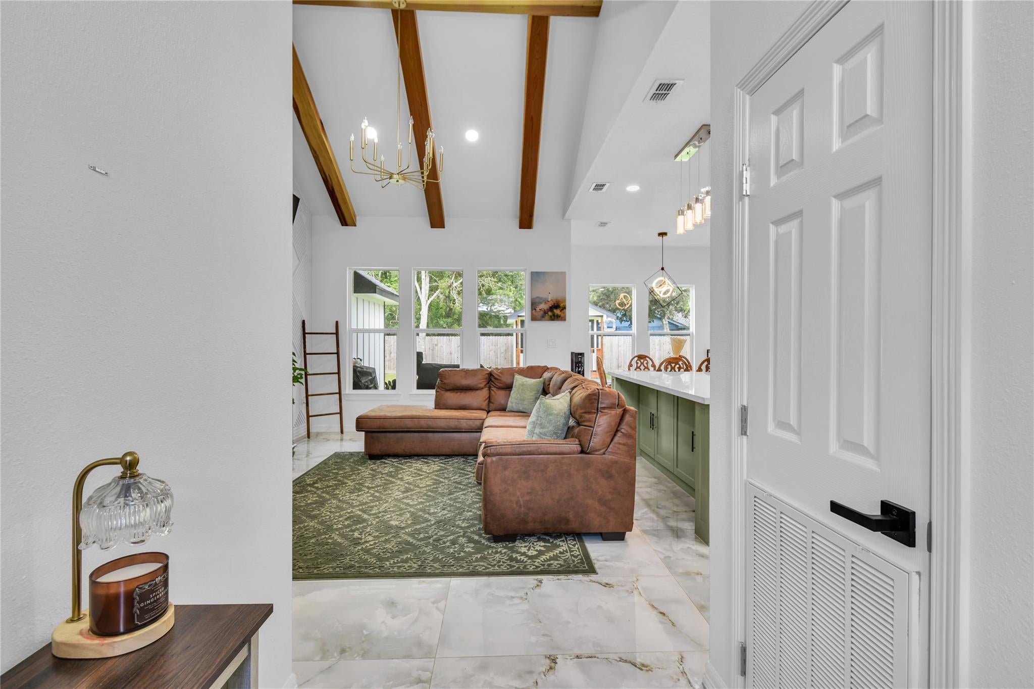 1252 2nd Street
