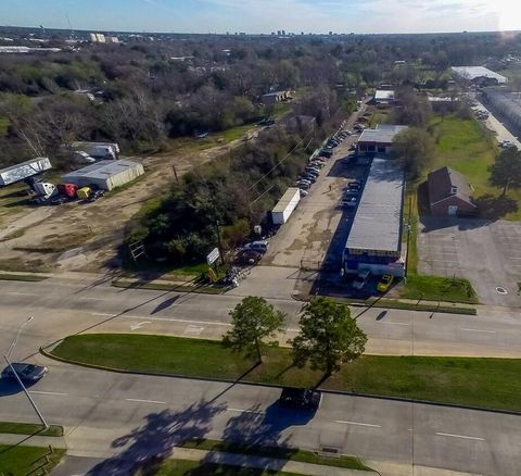 Photo of 10326 Antoine Drive, Houston, TX 77086 (MLS # 60180940)