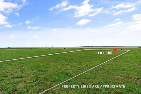 Photo of 356 Palm Coast, Palacios, TX 77465 (MLS # 51826200)