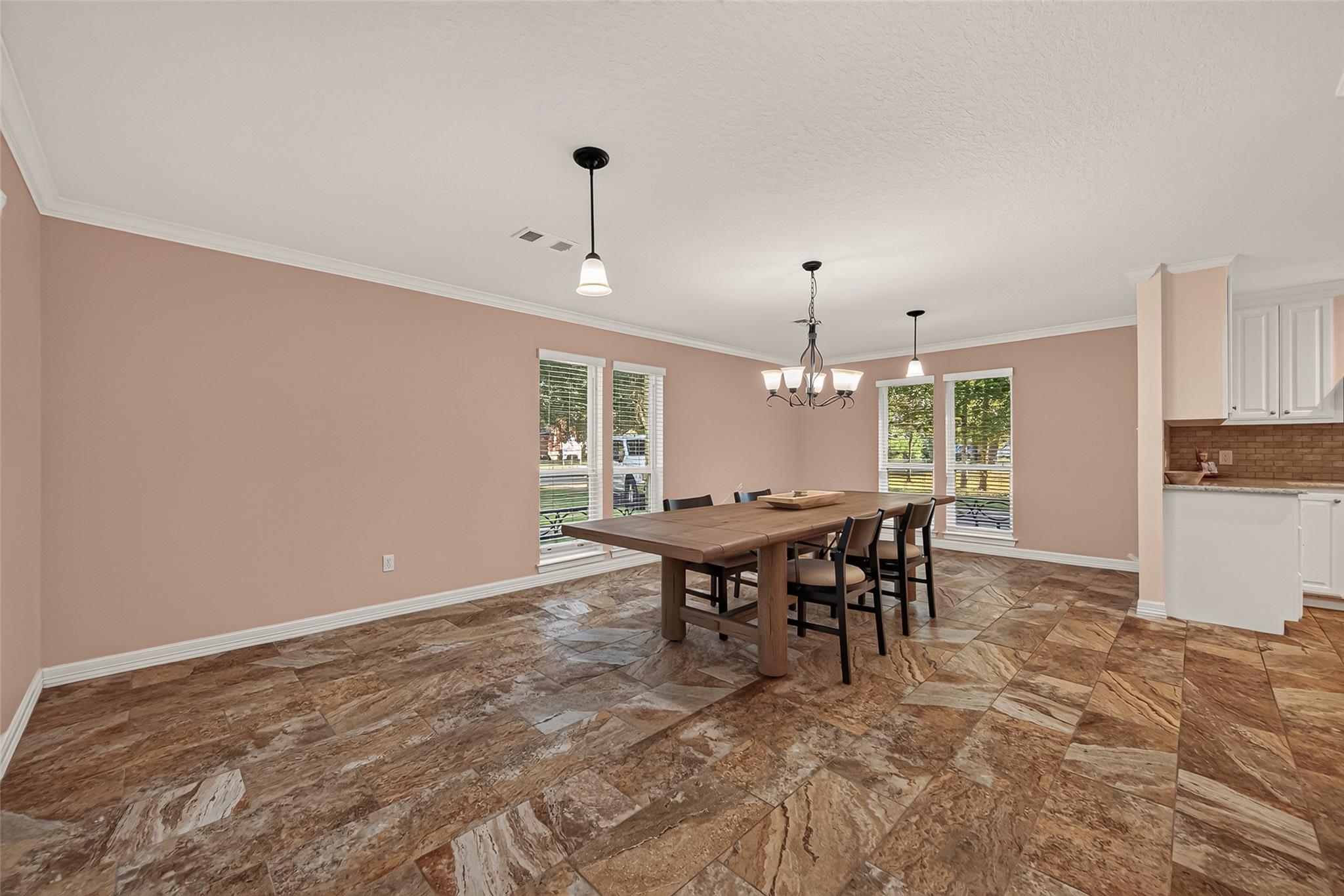 1209 Sunset Drive