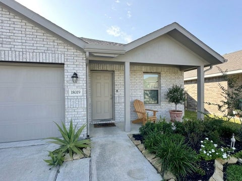 Photo of 18019 Mendocino Ridge Lane, Hockley, TX 77447 (MLS # 83626088)
