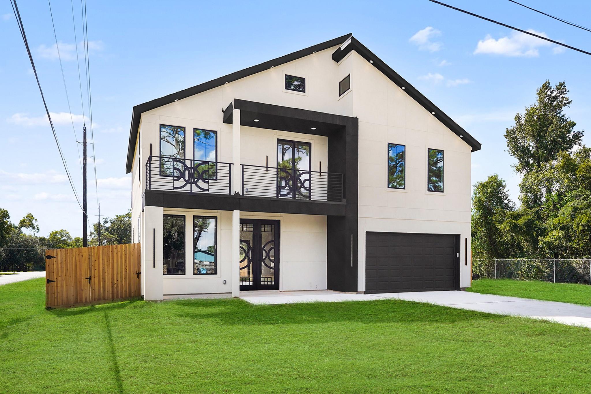 16654 Laurelwood Drive
