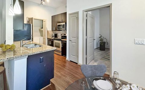 Tiny photo for 206 Mc Gowen Street #3106, Houston, TX 77006 (MLS # 96257971)