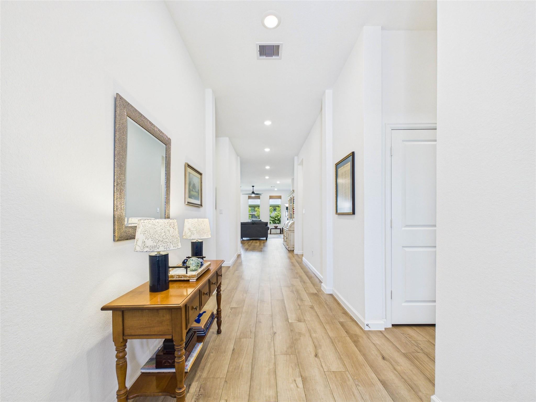 703 Western Holly