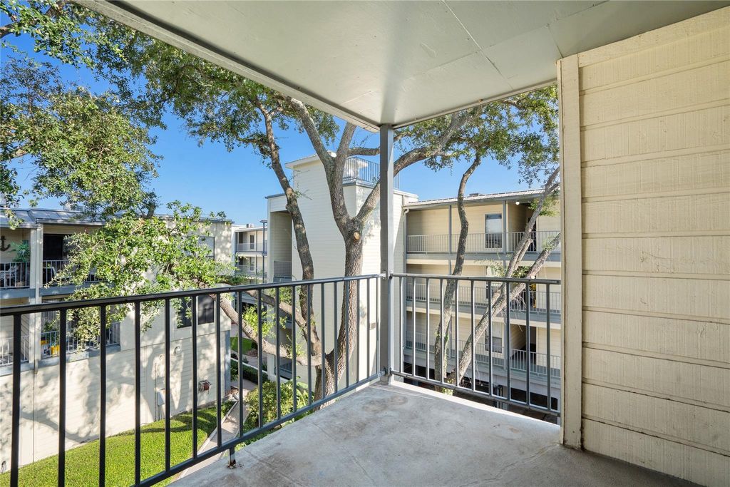 Photo of 4001 Nasa Parkway #213, El Lago, TX 77586 (MLS # 39347900)