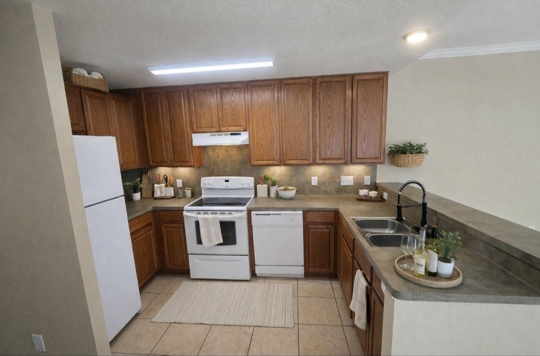 3817 Shire Valley Drive