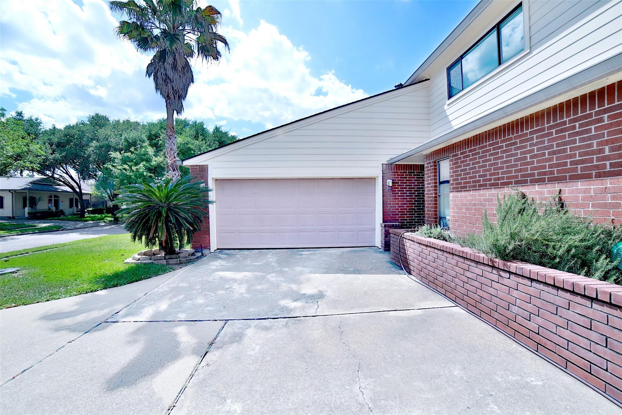 10318 Piping Rock Lane