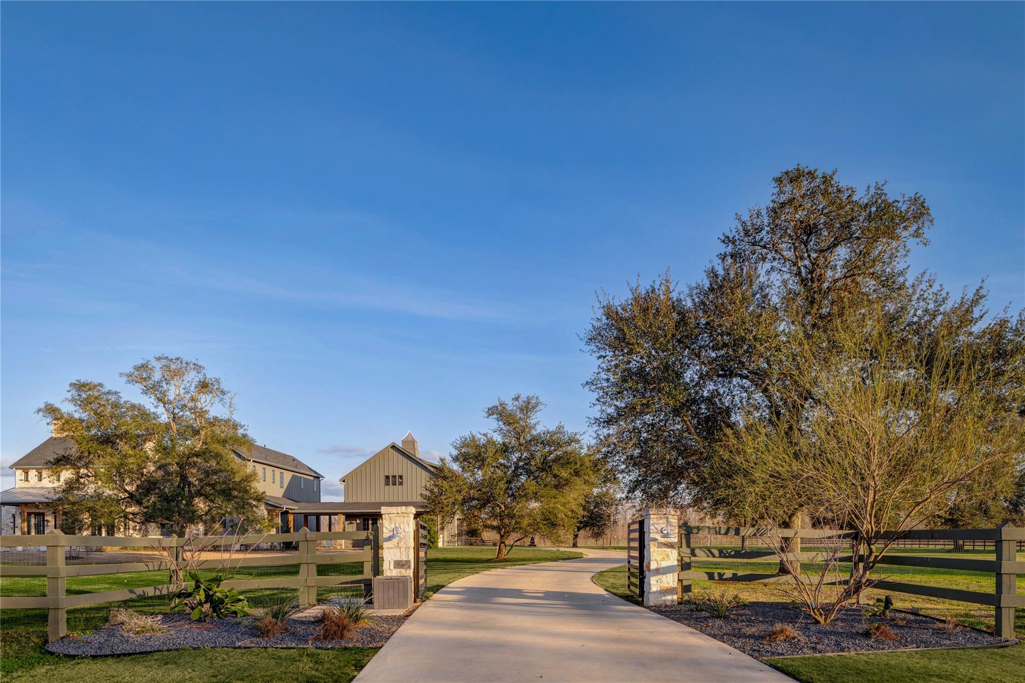 4803 Riverbend Court