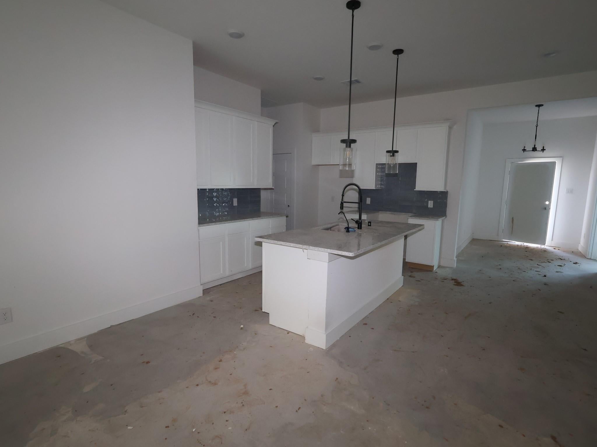 32214 Sunbeam Drive
