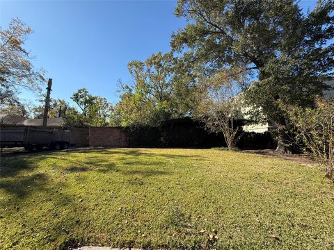 Photo of 9314 Lugary Drive, Houston, TX 77074 (MLS # 91873087)