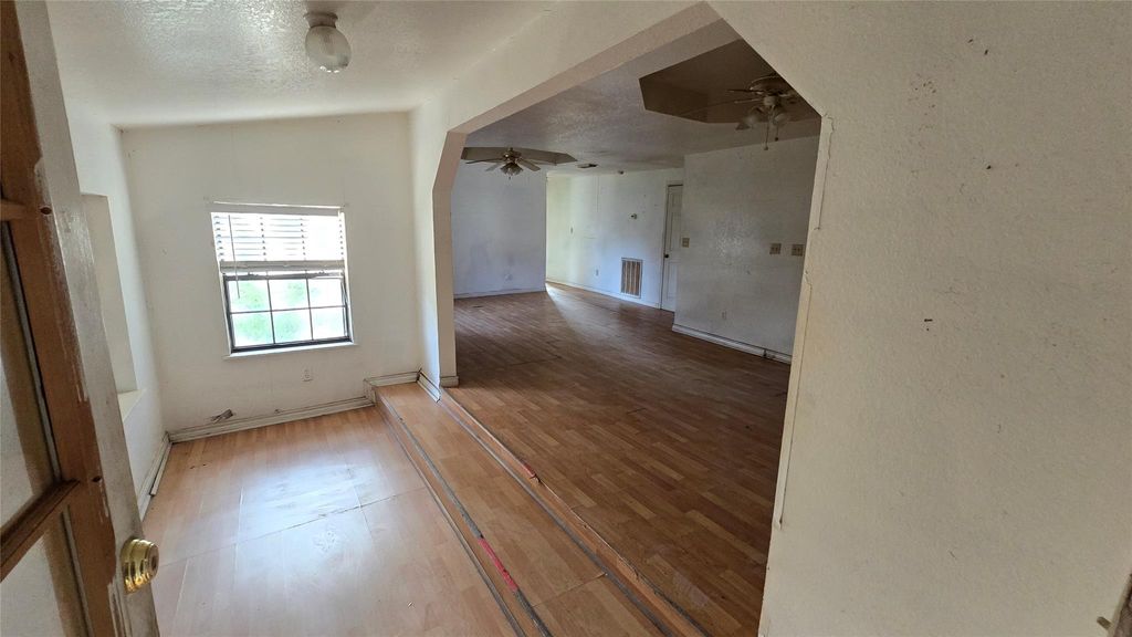 Photo of 1509 N Avenue S Ave, Freeport, TX 77541 (MLS # 11891189)