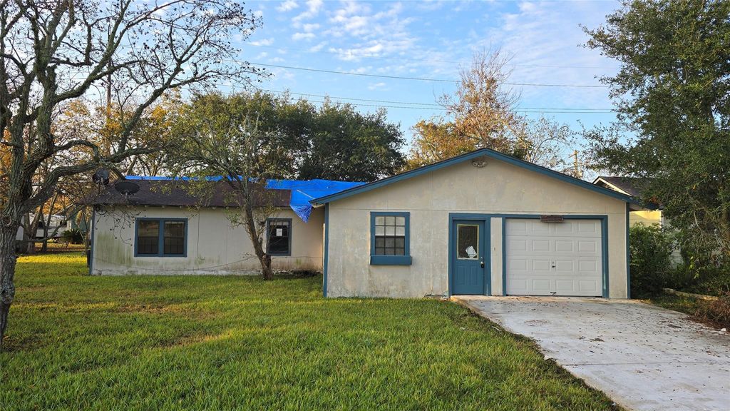 Photo of 1509 N Avenue S Ave, Freeport, TX 77541 (MLS # 11891189)