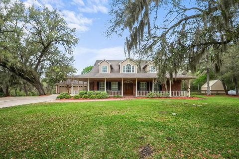 Photo of 4200 County Road 502e, Sweeny, TX 77480 (MLS # 66159466)