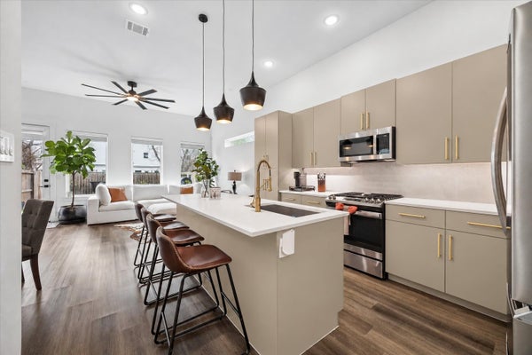 5318 WUNDER LN, HOUSTON, TX 77091 - Image 019c8b7c7a3bad2a514b717733e8b3fe/478366765