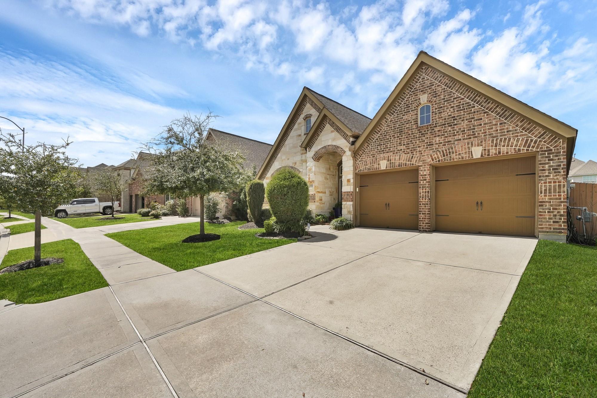 27371 Pendleton Trace Drive