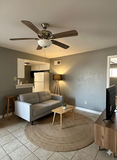 Apartment For Rent - 516 Holiday Drive #59<br/> Galveston, TX 77550