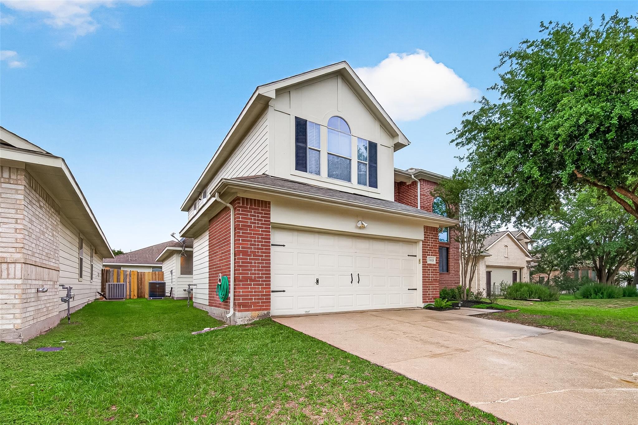 7415 Riven Oaks Court