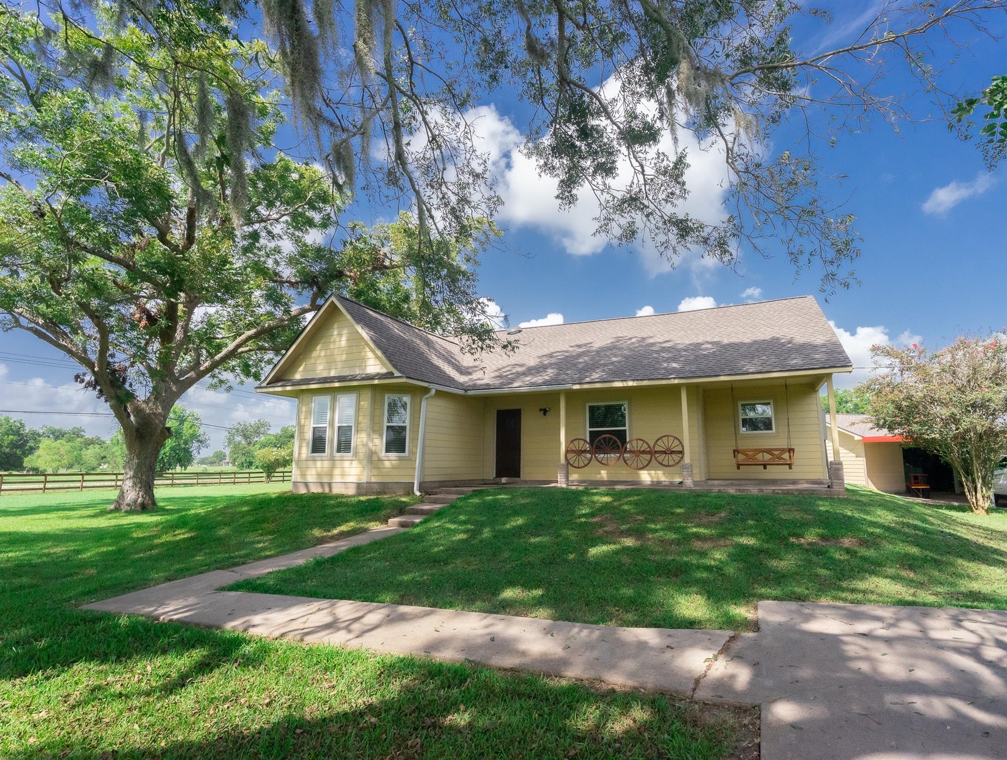 720 Winchester Trail
