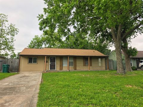 Photo of 3119 Washington Street, Pasadena, TX 77503 (MLS # 30971409)