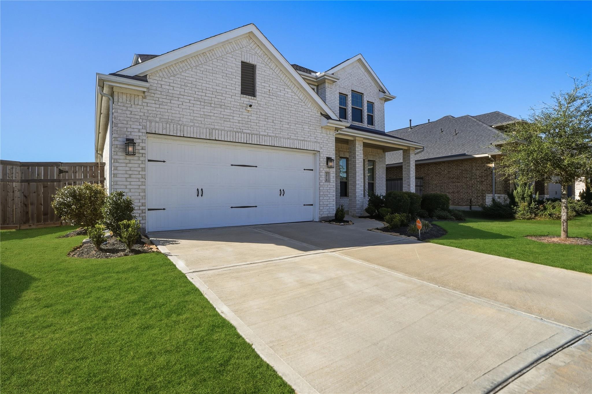 5918 Painted Plains Ln