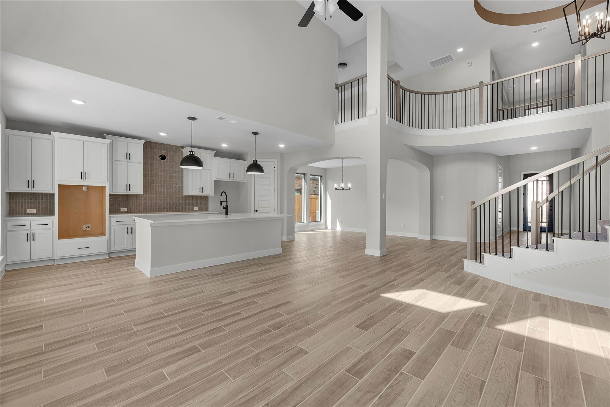 2827 Sweet Honey Lane