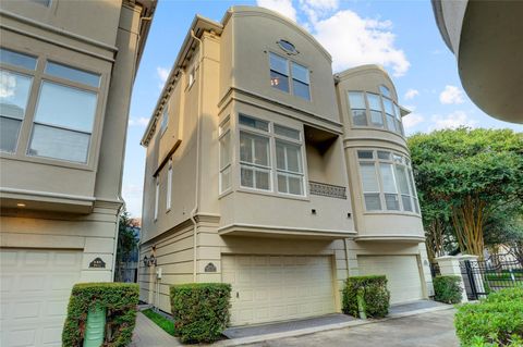 1515 Hyde Park Boulevard 2 Houston TX 77006