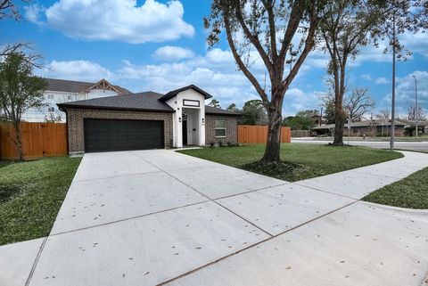 Tiny photo for 2139 Counter Point Drive, Houston, TX 77055 (MLS # 2273802)