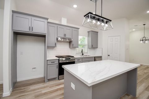 Tiny photo for 2139 Counter Point Drive, Houston, TX 77055 (MLS # 2273802)