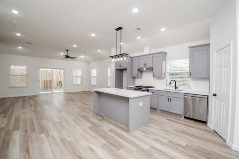 Tiny photo for 2139 Counter Point Drive, Houston, TX 77055 (MLS # 2273802)