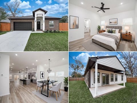 Photo of 2139 Counter Point Drive, Houston, TX 77055 (MLS # 2273802)