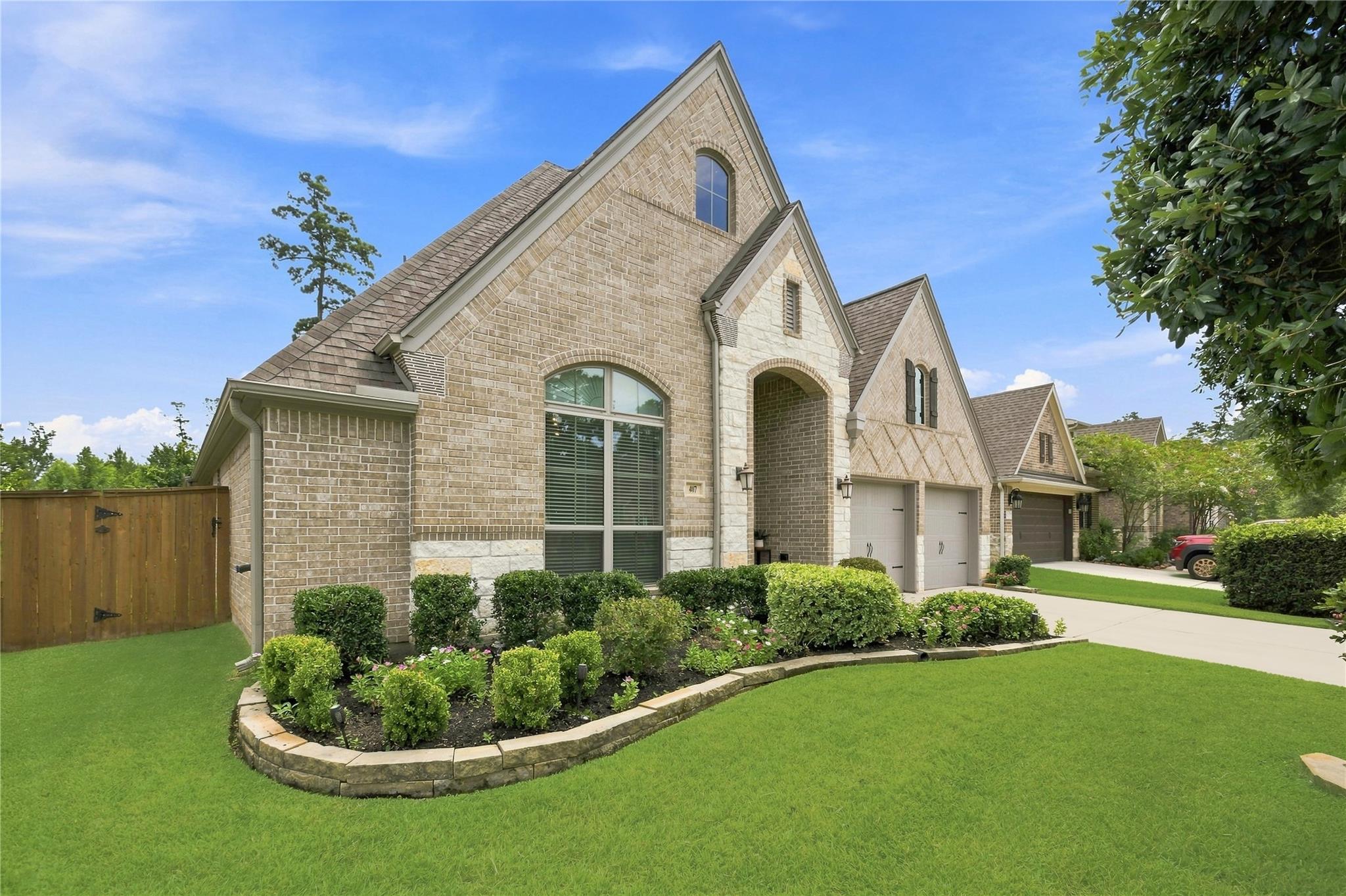 407 Callery Pear Court