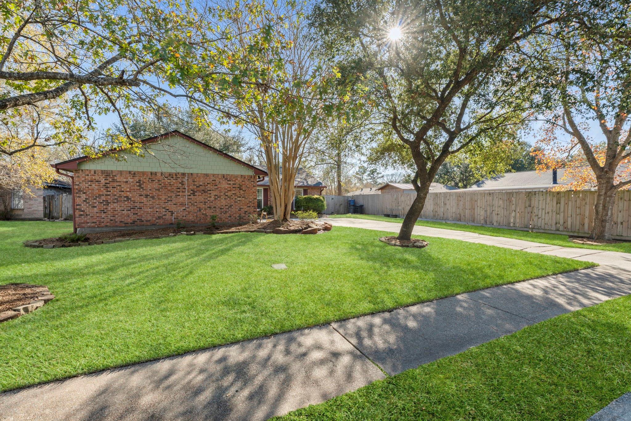 9806 Cassowary Drive