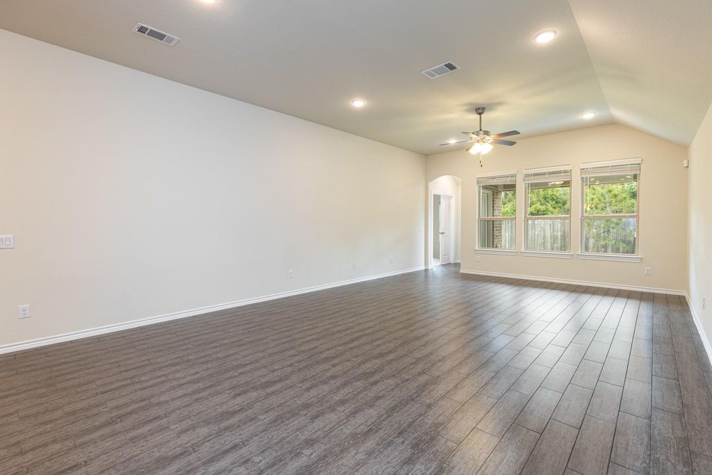 Photo of 11 Pioneer Canyon Pl, The Woodlands, TX 77375 (MLS # 78115745)