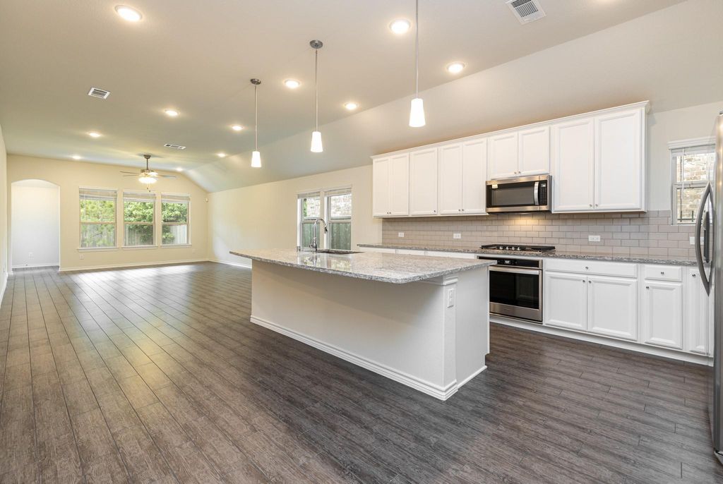 Photo of 11 Pioneer Canyon Pl, The Woodlands, TX 77375 (MLS # 78115745)