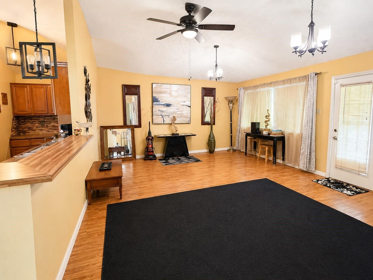 6511 La Violetta Drive